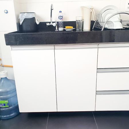 Apartamento Perto Da Praia E Do Aeroporto Leilighet Lauro de Freitas Eksteriør bilde